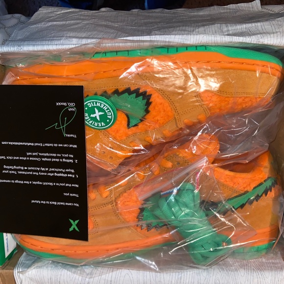 Nike SB Dunk Low Grateful Dead Bears Orange